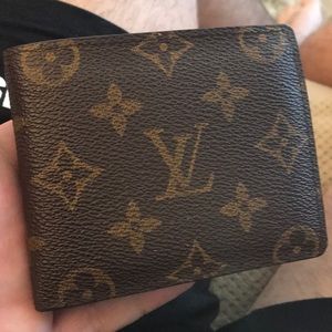 Lv ID wallet